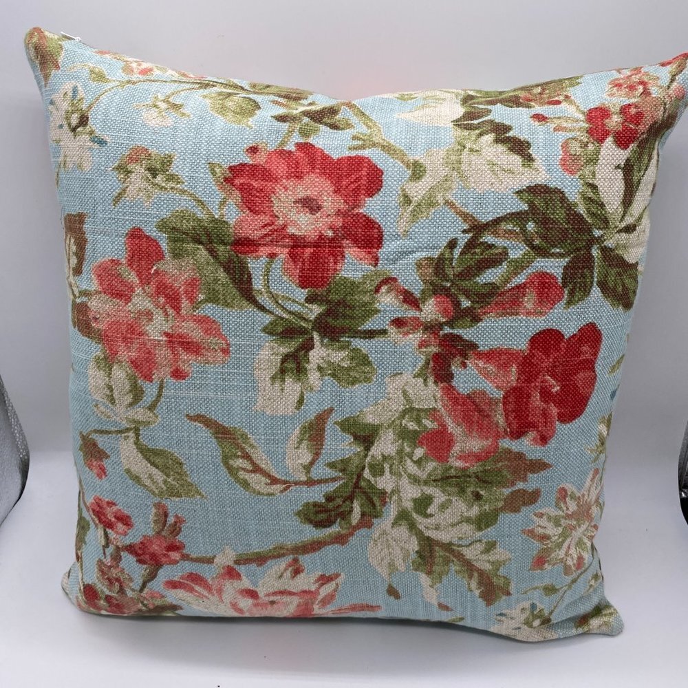 NEW Floral Pillow Covers Set (Insert not Included) Made in USA - Picture 8 of 9